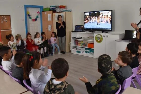 Aydınlı çocukların mektubuna Afrin'deki Mehmetçik'ten videolu teşekkür