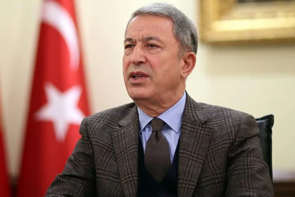 Bakan Akar'dan Öğretmenler Günü mesajı