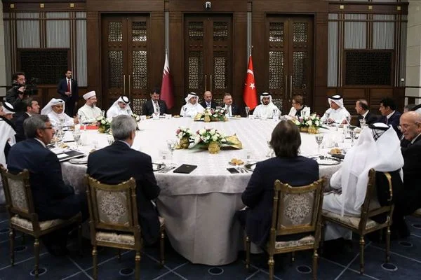 Bakan Pekcan'dan Katarlı yatırımcılara Türkiye'ye daha fazla yatırım daveti