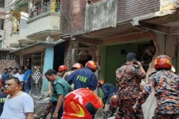 Bangladeş'te şiddetli patlama: Çok sayıda ölü ve yaralı var