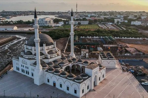 Cibuti'nin en büyük camisinin resmi açılışı yapılacak
