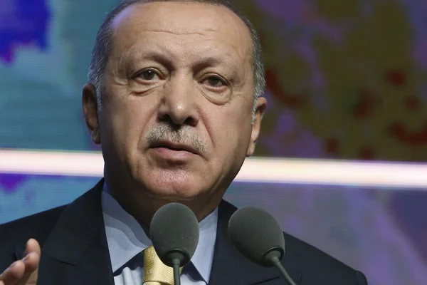 Cumhurbaşkanı Erdoğan: Ne Atatürk'ü ne de Cumhuriyet'i istismarcı zihniyete terk etmeyeceğiz