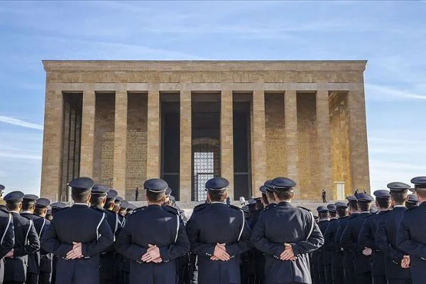 Emniyet teşkilatından Anıtkabir'e ziyaret