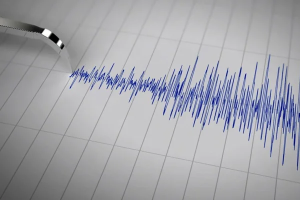 Endonezya'da şiddetli deprem