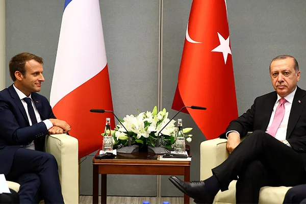 Erdoğan'ın, Macron'a yönelik eleştirileri Fransızları kızdırdı