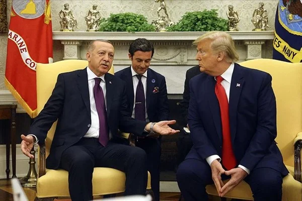 Erdoğan, Trump ile bir araya geldi