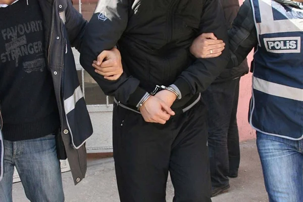 Eskişehir'de aranan FETÖ şüphelisi 5 kişi yakalandı