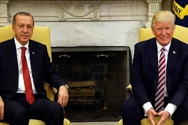 Fehmi Koru'dan, Erdoğan'a, ABD gezisi hakkında uyarı: Trump, YPG konusunda her an emrivaki yapabilir!