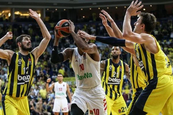 Fenerbahçe Beko sahasında Bayern Münih'i 90-82 yendi