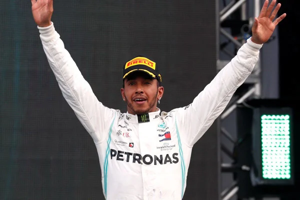 Formula 1'de şampiyon Hamilton