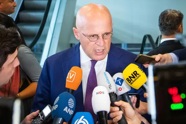 Hollanda'dan IŞİD'lilere ilişkin açıklama: Türkiye'yi ikna edemedik