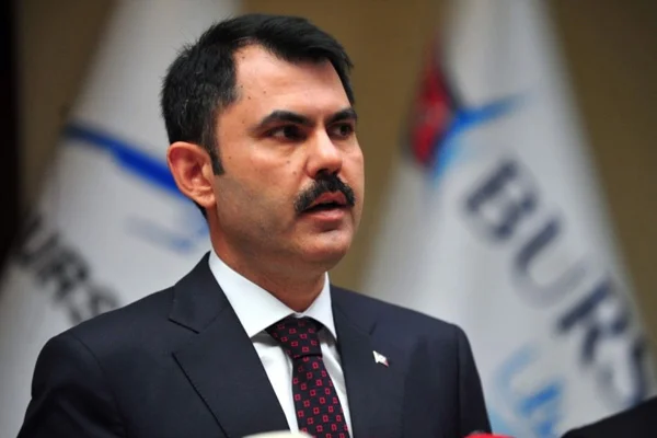 İBB'nin Haliç kararına Bakan Kurum'dan tepki
