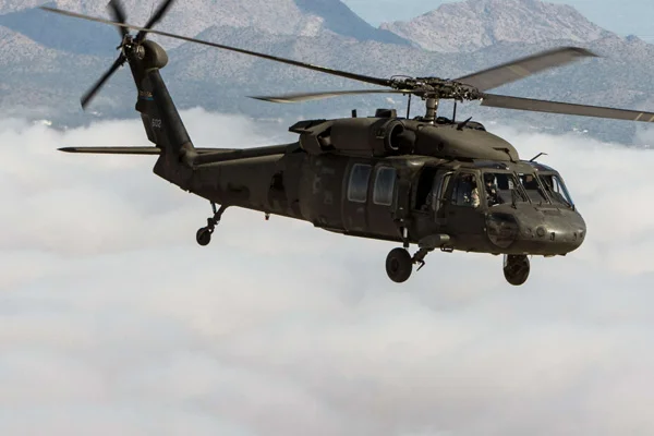 İçinde Fransız askerlerin olduğu helikopter düştü: Çok sayıda ölü var