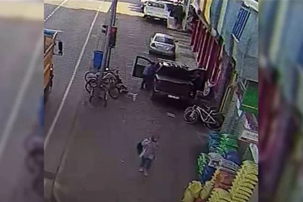 İki çocuğunu camdan düşerek ölen anne tutuklandı
