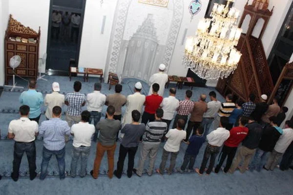 İmamlara Almanca şartı, Alman siyasetini böldü!