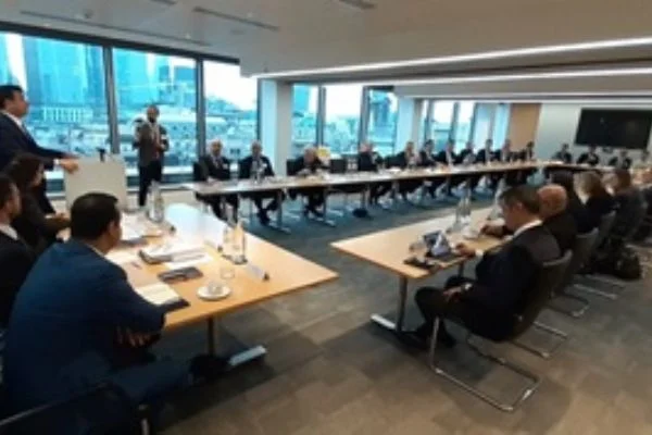 İmamoğlu finans kuruluşlarına seslendi: İstanbul yatırımlarınızın karşılığını alacağınız öncü bir kenttir