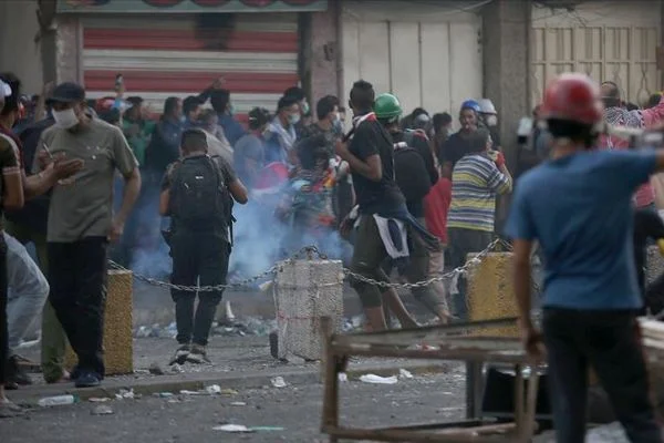 Irak'ın Zikar kentinde 4 gösterici öldü