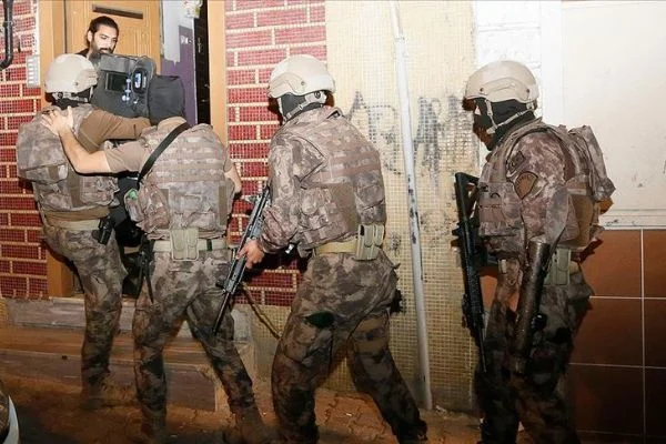İstanbul'da özel harekat destekli terör operasyonu