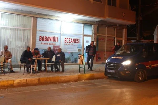 Kahvehaneye rastgele ateş açıldı: 11 kişi yaralandı