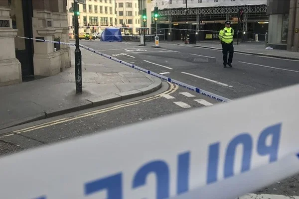 Londra'daki saldırının faili, cezasını tamamlamadan serbest bırakılmış