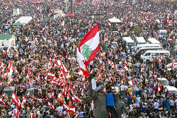 Lübnan Müftüsü'nden hükümete uyarı: Protestocuların taleplerini kabul edin