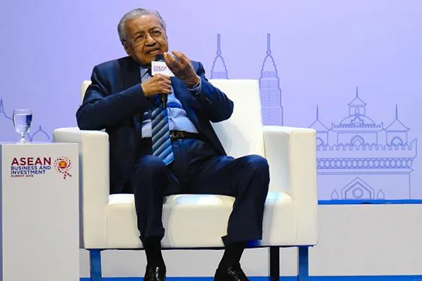 Malezya Başbakanı'ndan, Asya ülkelerine çağrı: ABD ve AB'ye karşı birlik içinde olalım