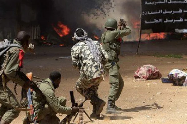 Mali'de askeri birliğe saldırı: Onlarca asker öldü