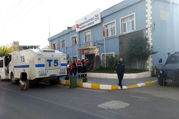 Mardin ve Şanlıurfa'da belediyelerde görevlendirmeler yapıldı
