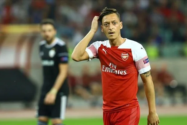 Mesut Özil'e saldıran kişiye 10 yıl hapis cezası verildi