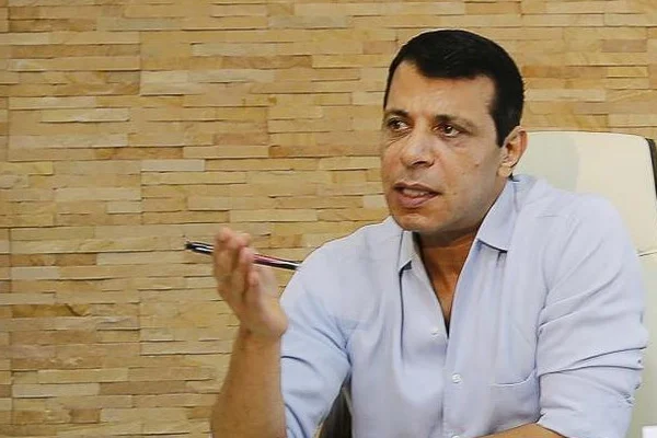 Muhammed Dahlan Türkiye'de kırmızı kategoriye alınıyor