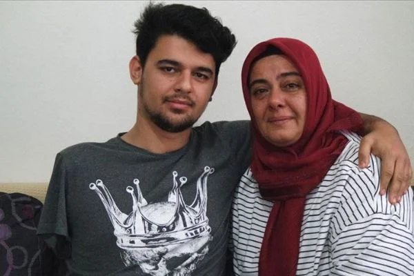 Protez kolla hayata yeniden tutunmak istiyor