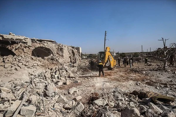 Rusya'nın İdlib'e saldırılarında 2 sivil hayatını kaybetti
