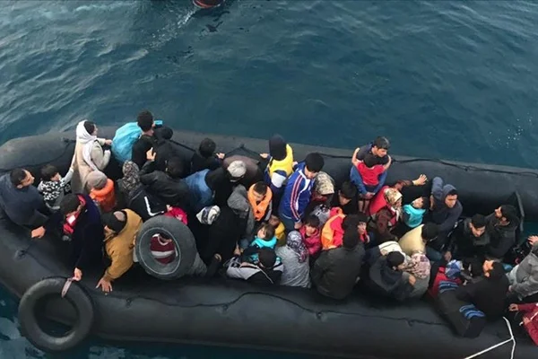 Son 1 haftada 2 bin 406 düzensiz göçmen yakalandı