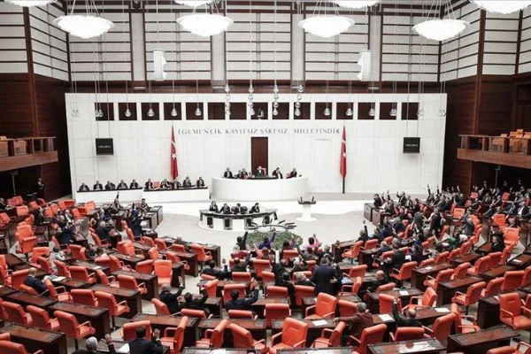 Su Ürünleri Kanunu'nda değişiklik teklifi Genel Kurulda kabul edildi