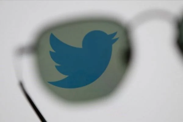 Suudiler muhalifleri ve gazetecileri gözetlemek için Twitter çalışanlarını işe almış