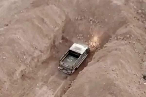 Tel Abyad'da bombalı araç ele geçirildi