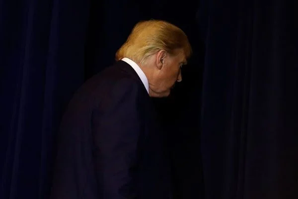 Trump'a yönelik azil soruşturması aralıkta Adalet Komitesi'ne taşınıyor