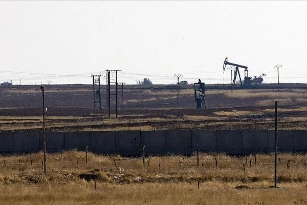 Uluslararası güçler petrol üzerinden Suriye'de söz sahibi olmanın peşinde
