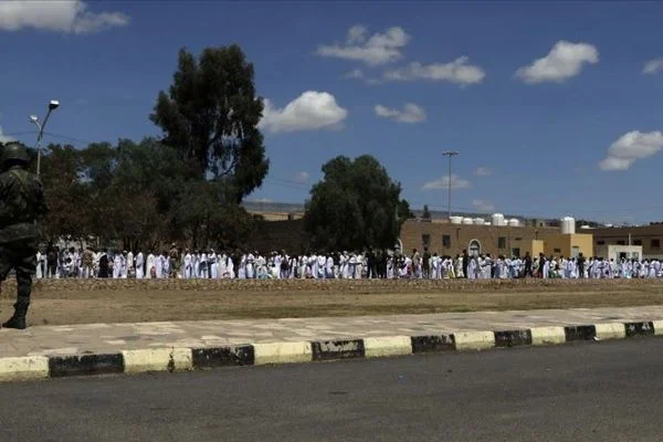 Yemen'deki Arap koalisyonu, 200 Husi'yi serbest bıraktı