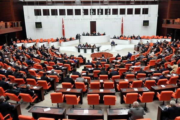 Yeni vergi düzenlemesiyle ilgili teklif TBMM'de kabul edildi