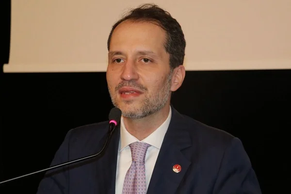Yeniden Refah Partisi'nde genel başkan belli oldu