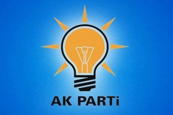 AK Parti'de 3 istifa