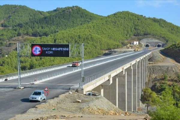Akdeniz Sahil Yolu akıllanıyor