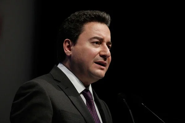'Ali Babacan vazgeçti' iddiası