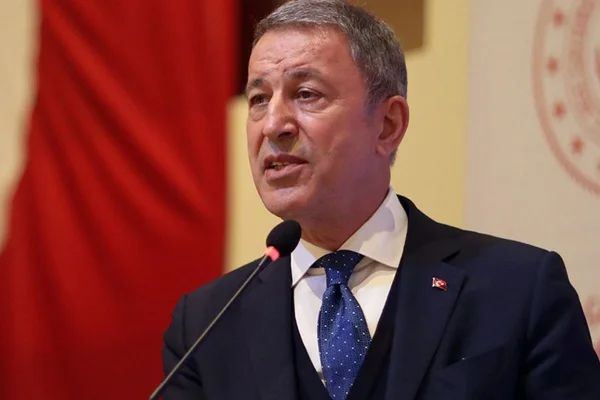 Bakan Akar'dan kritik görüşme
