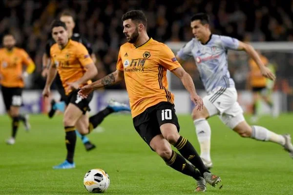 Beşiktaş Avrupa Ligi'ne farklı mağlubiyetle veda etti