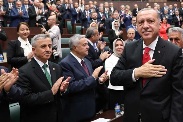 'Bir yanda yeni partiler, diğer yanda Erdoğan sonrası lider arayışı...'
