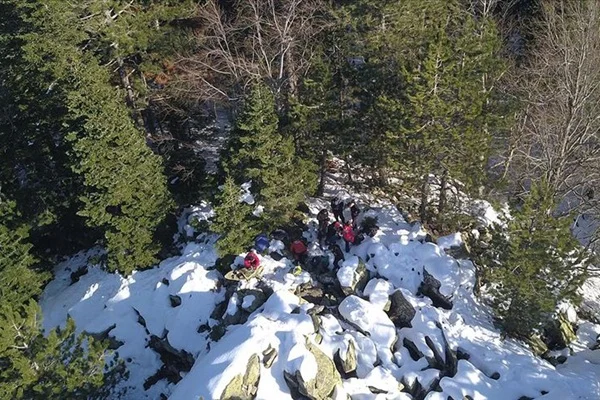 Bursa Valisi: Uludağ'da kaybolan iki arkadaştan mont ve bere dışında bir iz yok