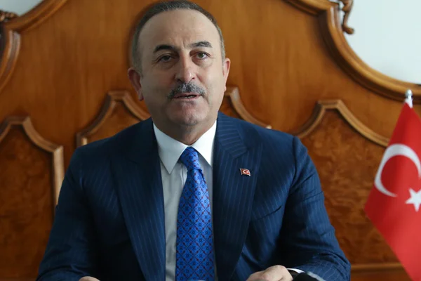 Çavuşoğlu: Yunanistan adam gibi isteseydi belgeyi biz de verirdik