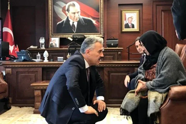 CHP'li vekil Sertel'den, İzmir Valisi Ayyıldız'a övgü: Bize böyle valiler lâzım